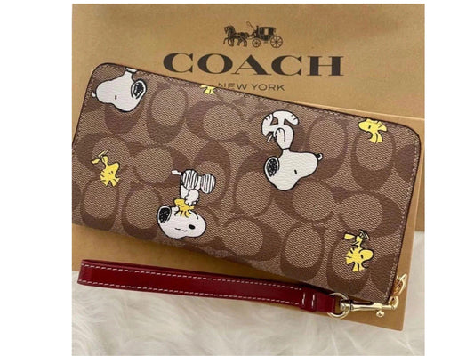 Coach X Peanuts Wallet Gift Set | Snoopy Woodstock Khaki Signature